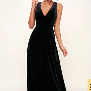 Black maxi, velvet formal dress.